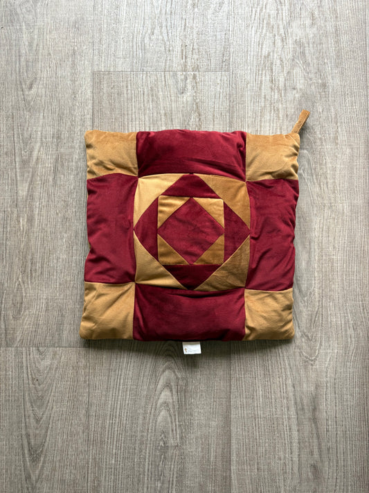 Christian Prayer Cushion (Podruchnik) 40x40cm - PRE ORDER